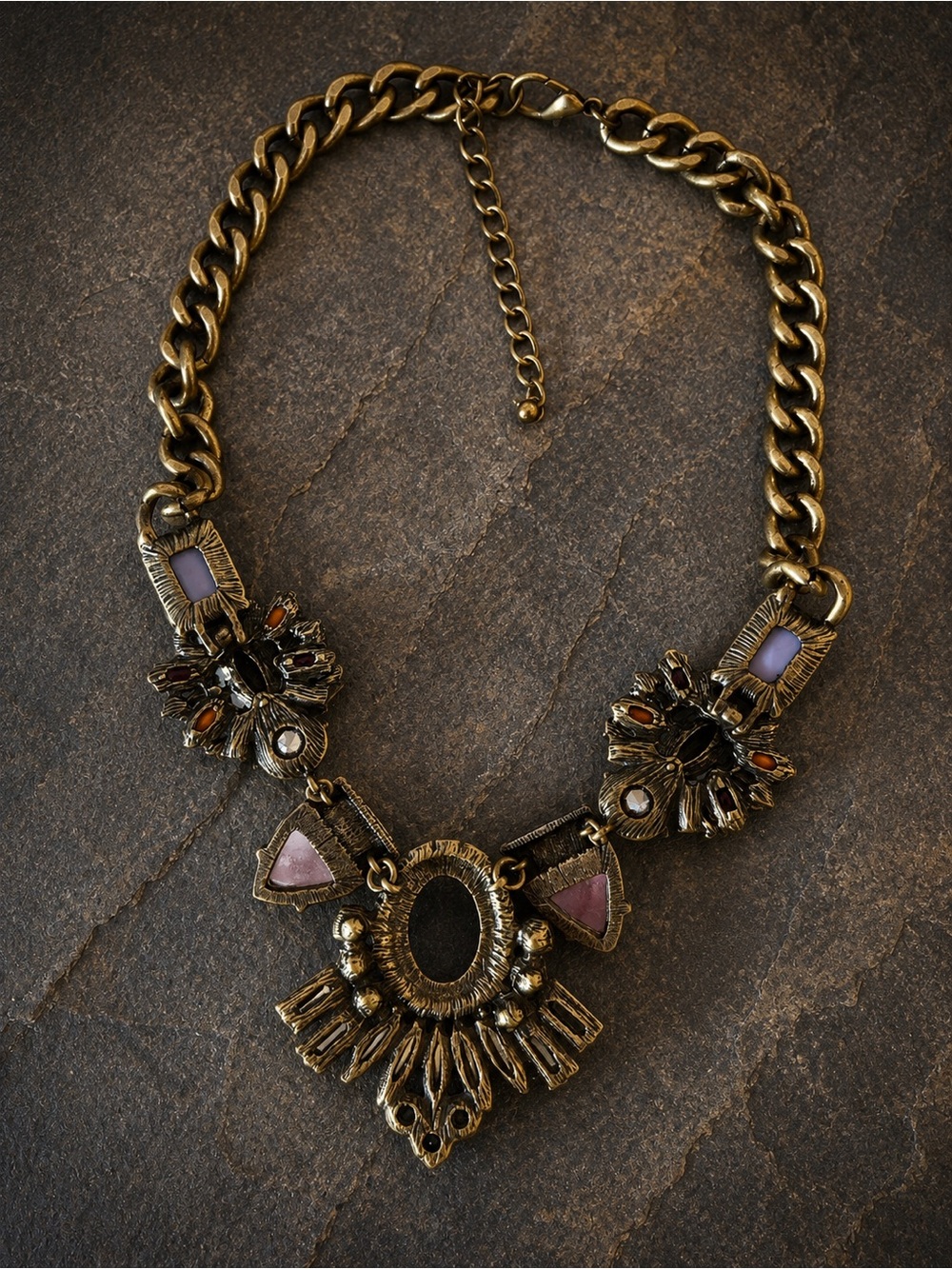 Midnight Garden: An Olivia Welles statement mystery journey of jewelry - Picture 11 of 11